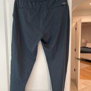 Vuori Men's Dark Gray Joggers